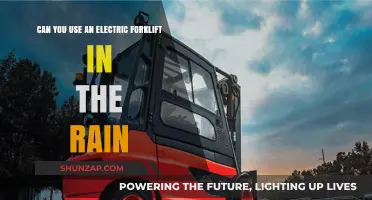 Using Electric Forklifts in Rainy Conditions: Safety and Best Practices