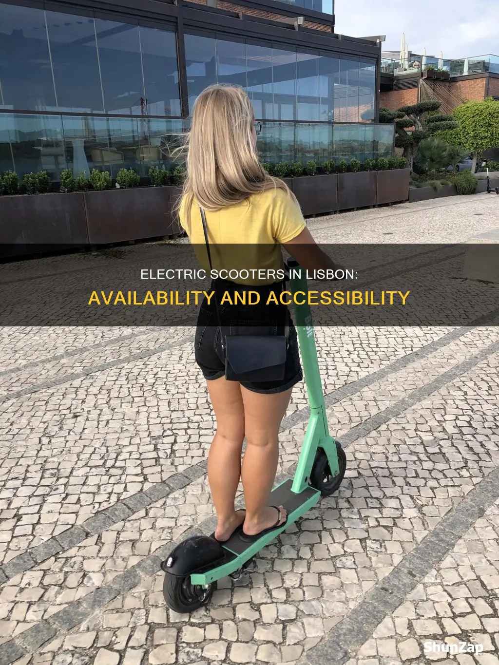 do they have electric scooters in lisbon