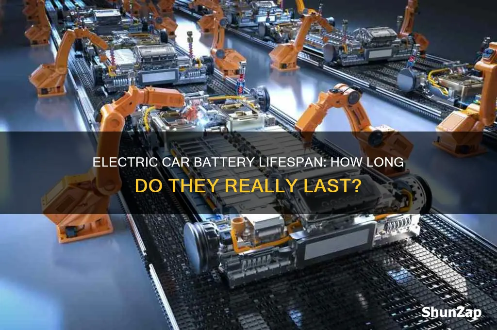 how long to batteries in electric cars last