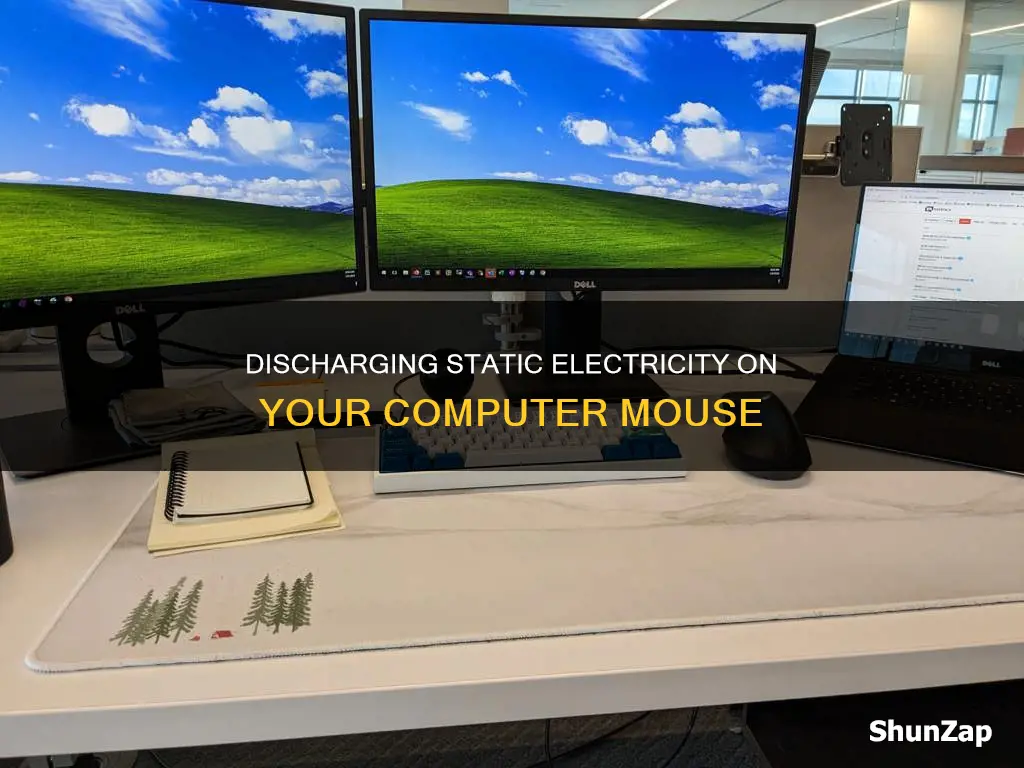 how to discharge electricity on computer mouse