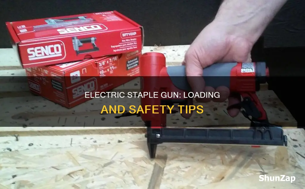 how to load a electric staple gun