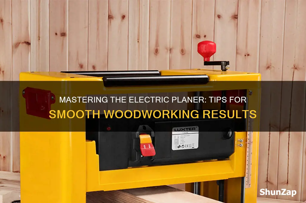 how to use a electric planer