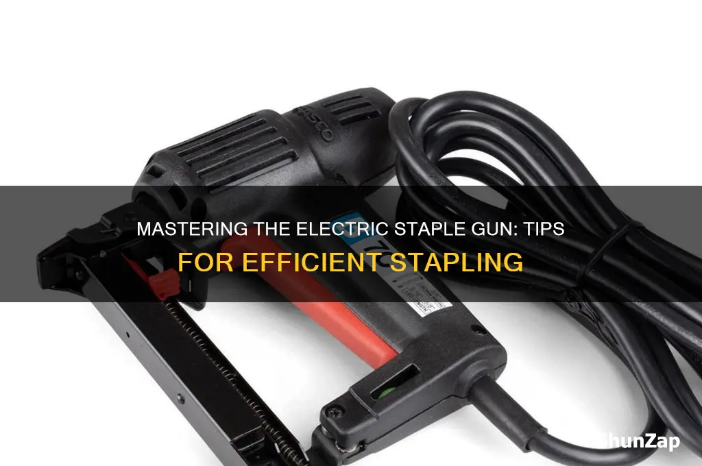 how to use a electric staple gun