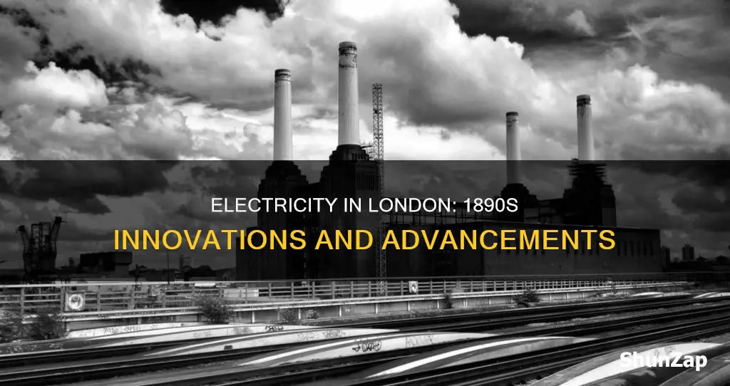 was there electricity in london in 1890