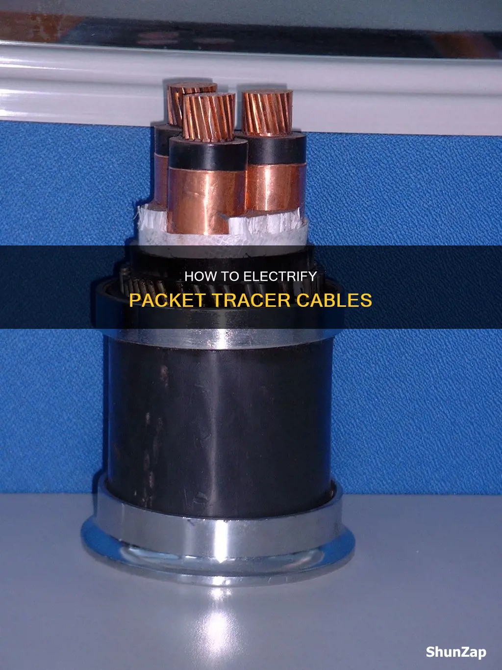 what cable transfers electricity in packet tracer