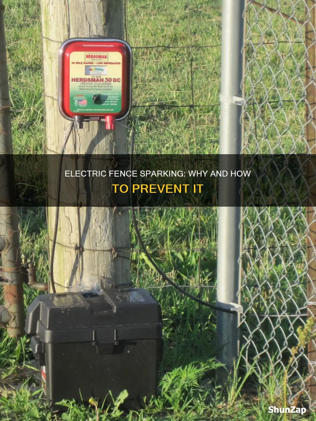 what causes an electric fence to spark