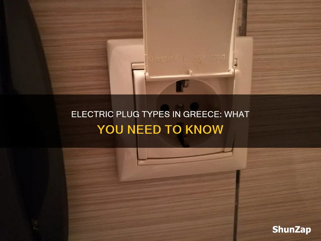 what is the electrical plug in greece