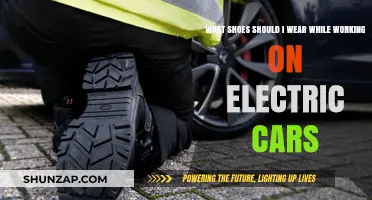 Best Shoes for Electric Car Repairs: Safety and Comfort Guide