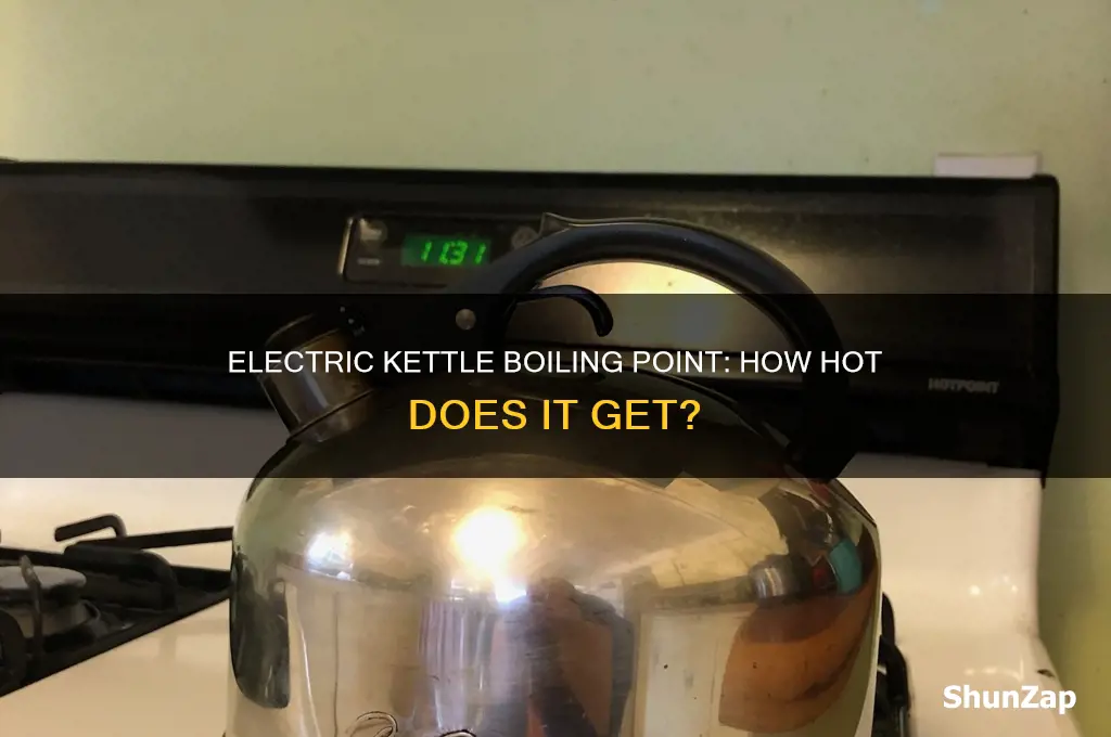 what temperature does an electric kettle boil