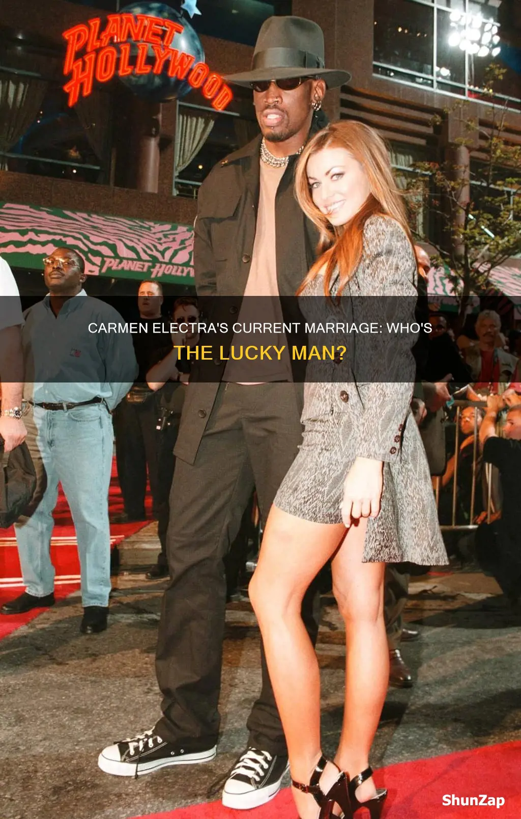 who is carmen electra married to now